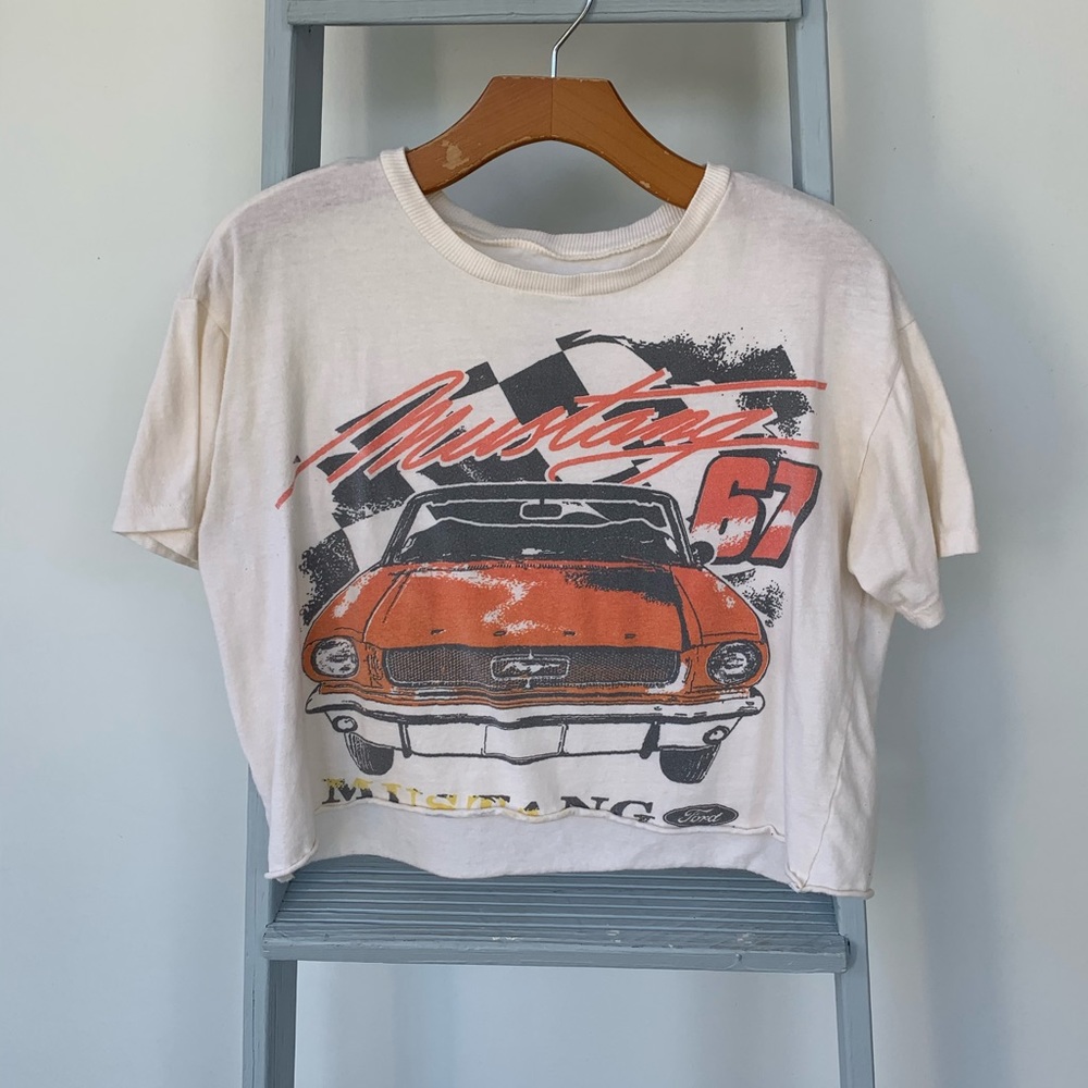 AMERICAN EAGLE GRAPHIC TEE BUNDLE (3 for 1)